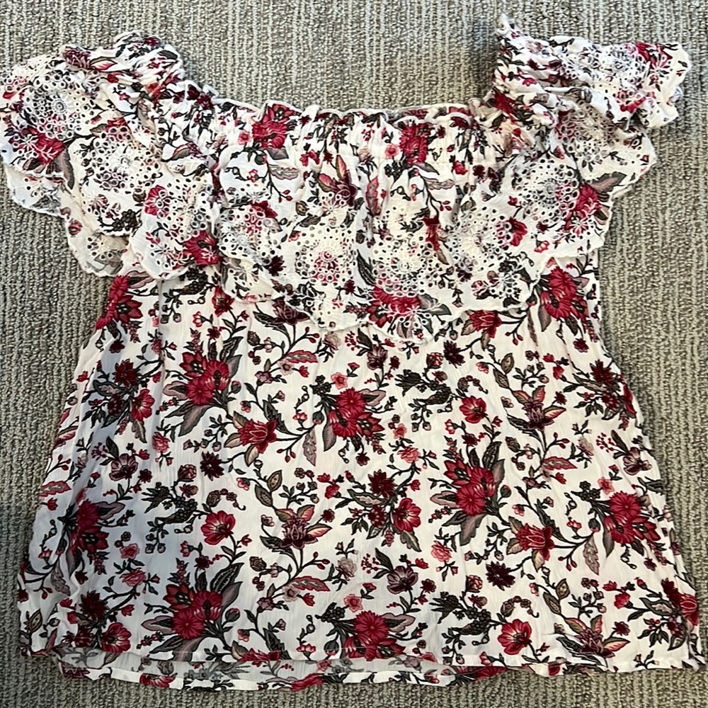American Eagle | Floral Off of the Shoulder’s Top